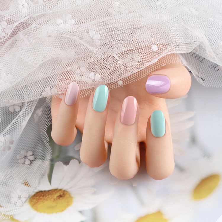 fashion Oval Nails in the exquisite packing box with ribbon hanger and silky touchFashion Oval Nails In The Exquisite Packing Box With Ribbon Hanger And Silky Touch