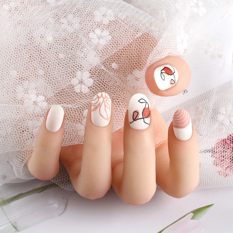 Fashion Oval Nails In The Exquisite Packing Box With Ribbon Hanger And Silky Touch